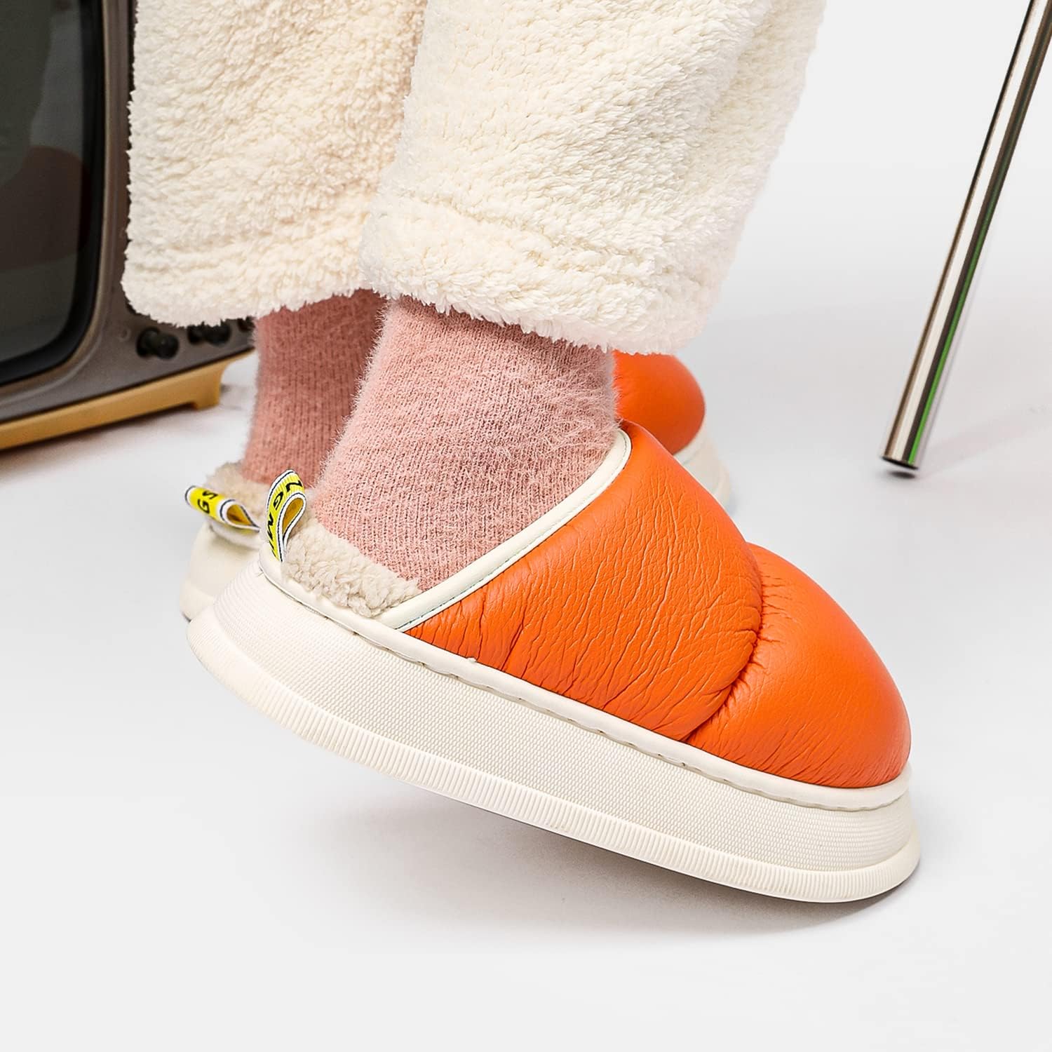 JOMIX Winter Hausschuhe Damen Fleece Gefüttert Pantoffeln Warme Plateau Hausschuhe Puff Slippers Weiche Puschen Indoor Outdoor