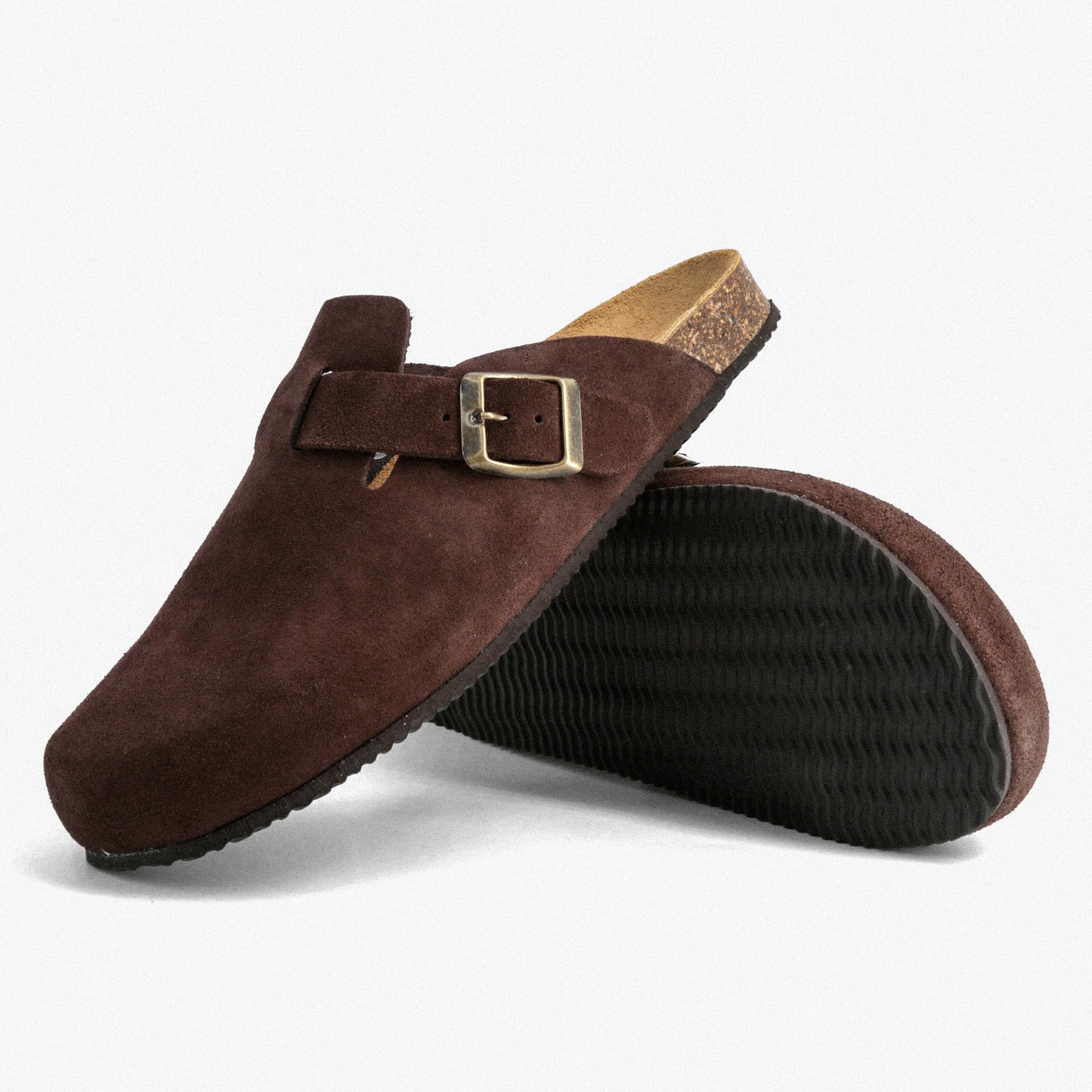 JOMIX Hausclogs Damen Pantoletten Geschlossen mit Schnalle Wildlederoptik Korkfußbett Rutschfeste EVA-Sohle Bequeme Mules Sabots für Zuhause Arbeit