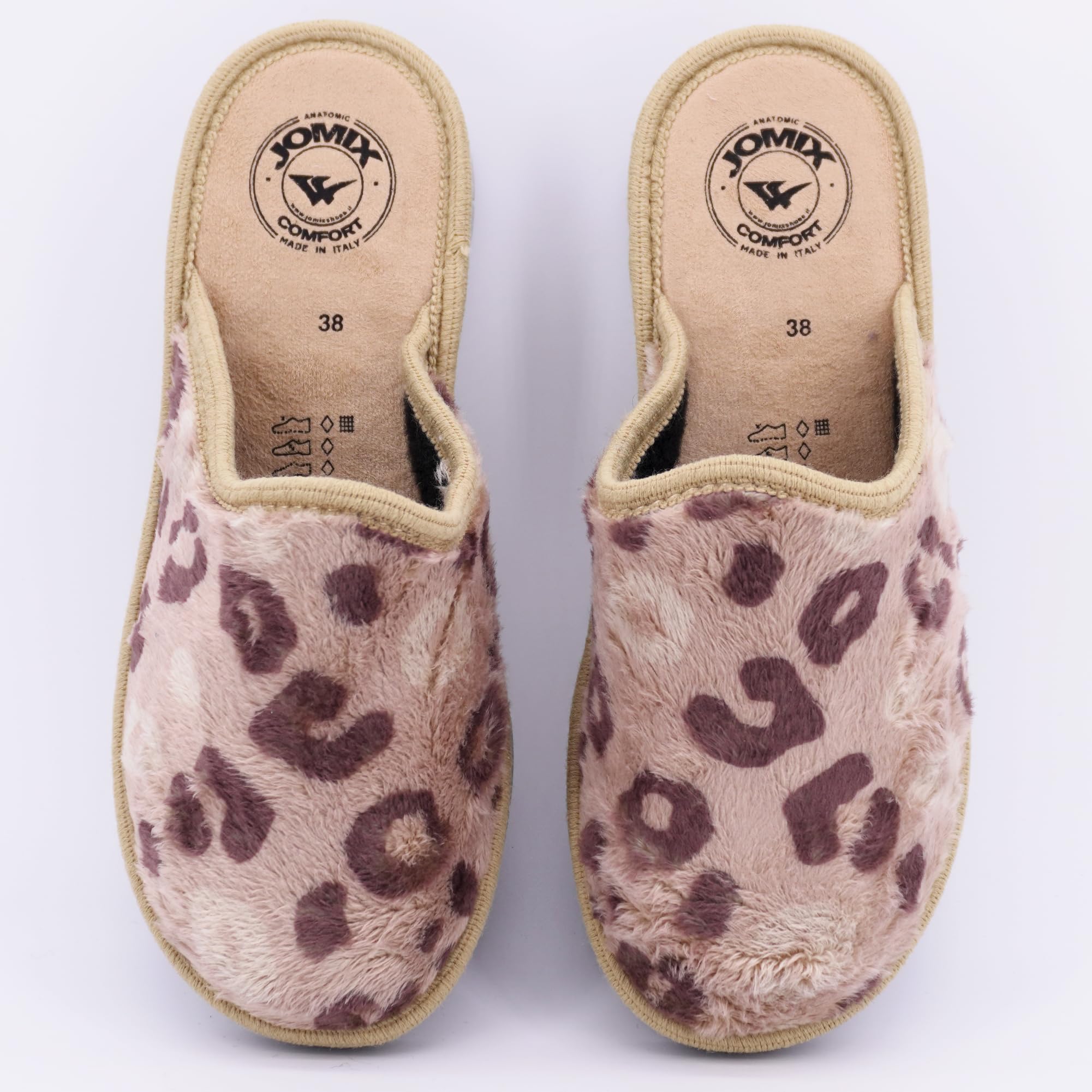 JOMIX Hausschuhe Damen Winter Pantoffeln Gefüttert Rutschfest Leicht Bequem Hüttenschuhe Weich Geschlossen mit Herzmuster Made in Italy